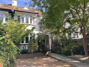 Waldegrave Park, Strawberry Hill- click for photo gallery